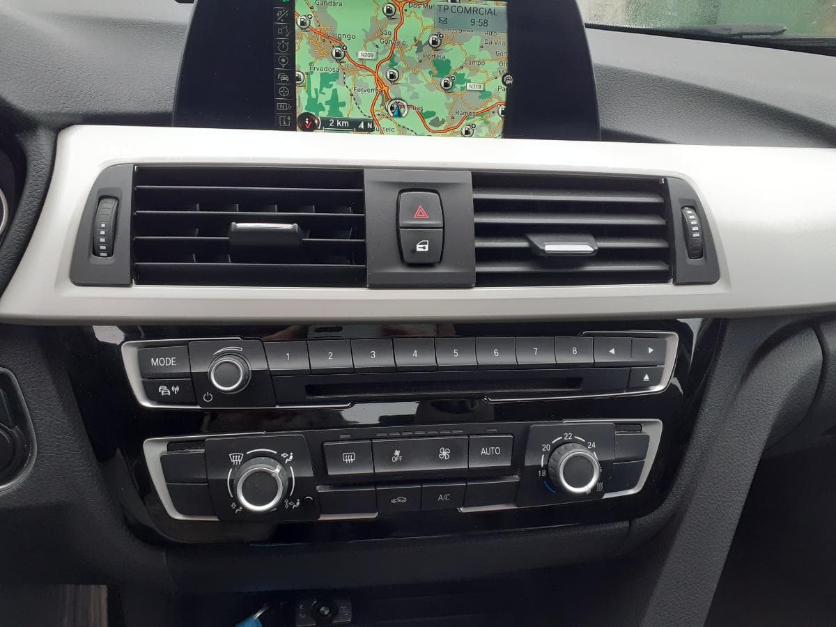 BMW 316D · Ano 2015 — imagen 19