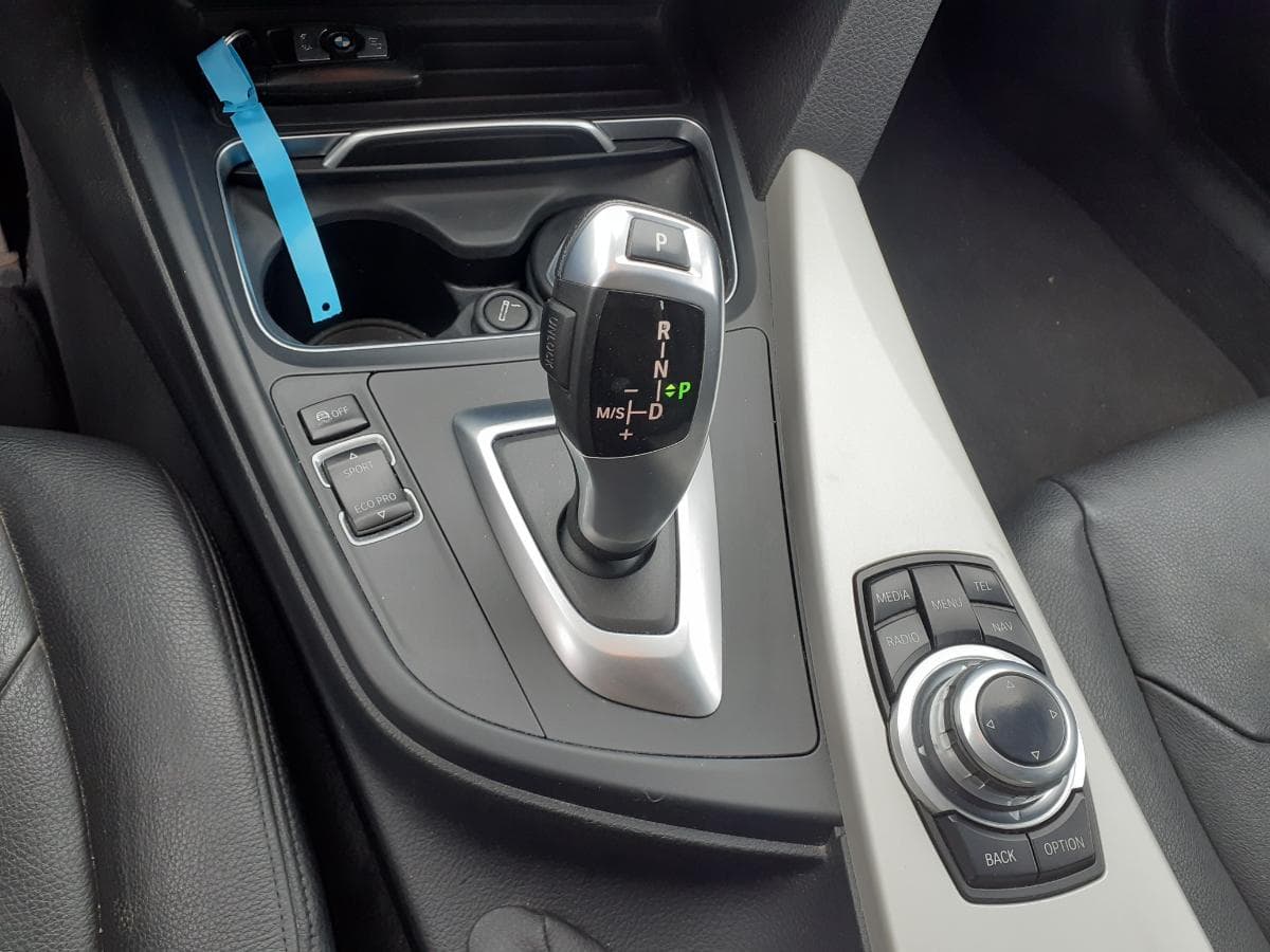 BMW 316D · Ano 2015 — imagen 23