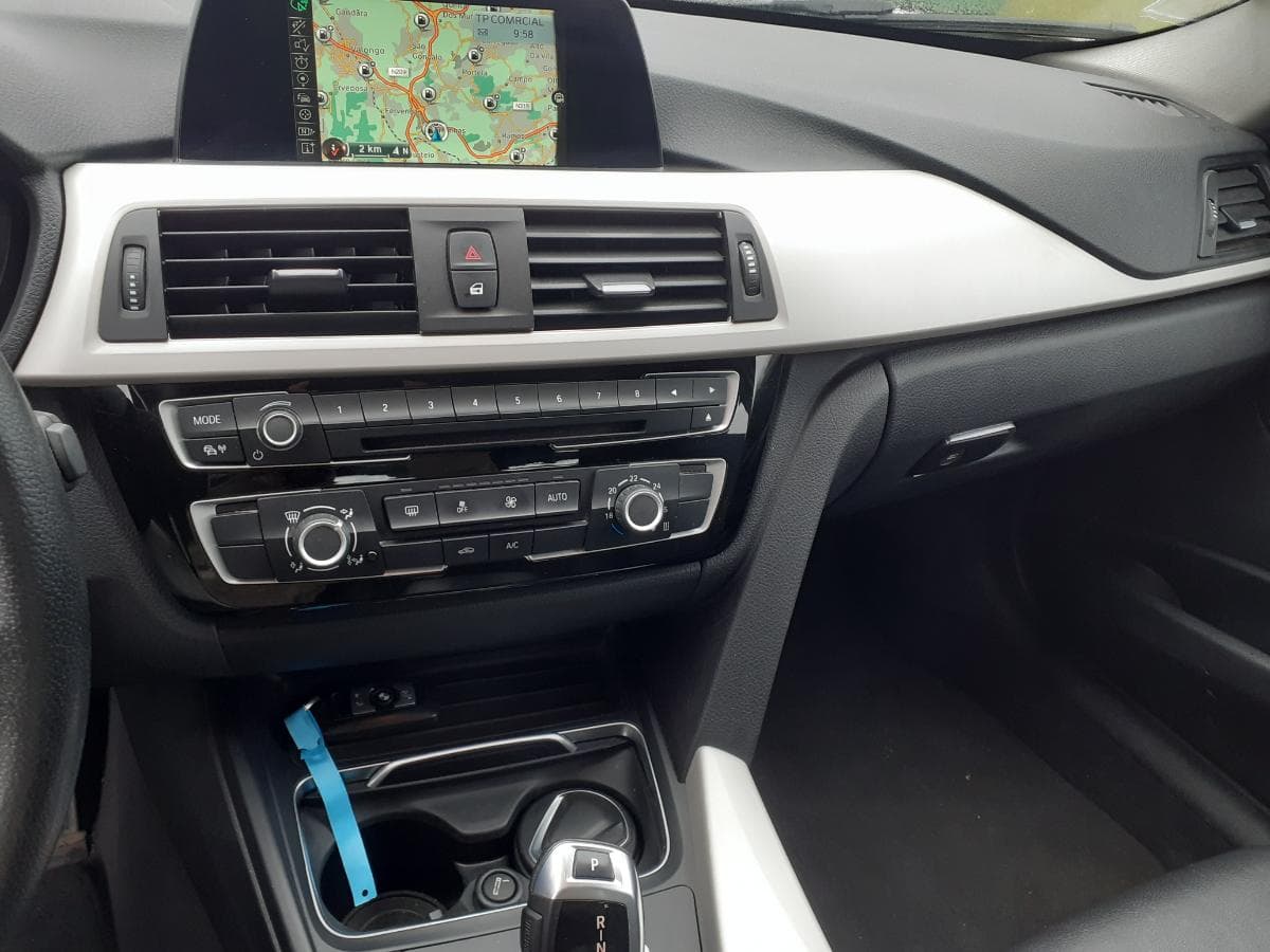 BMW 316D · Ano 2015 — imagen 27