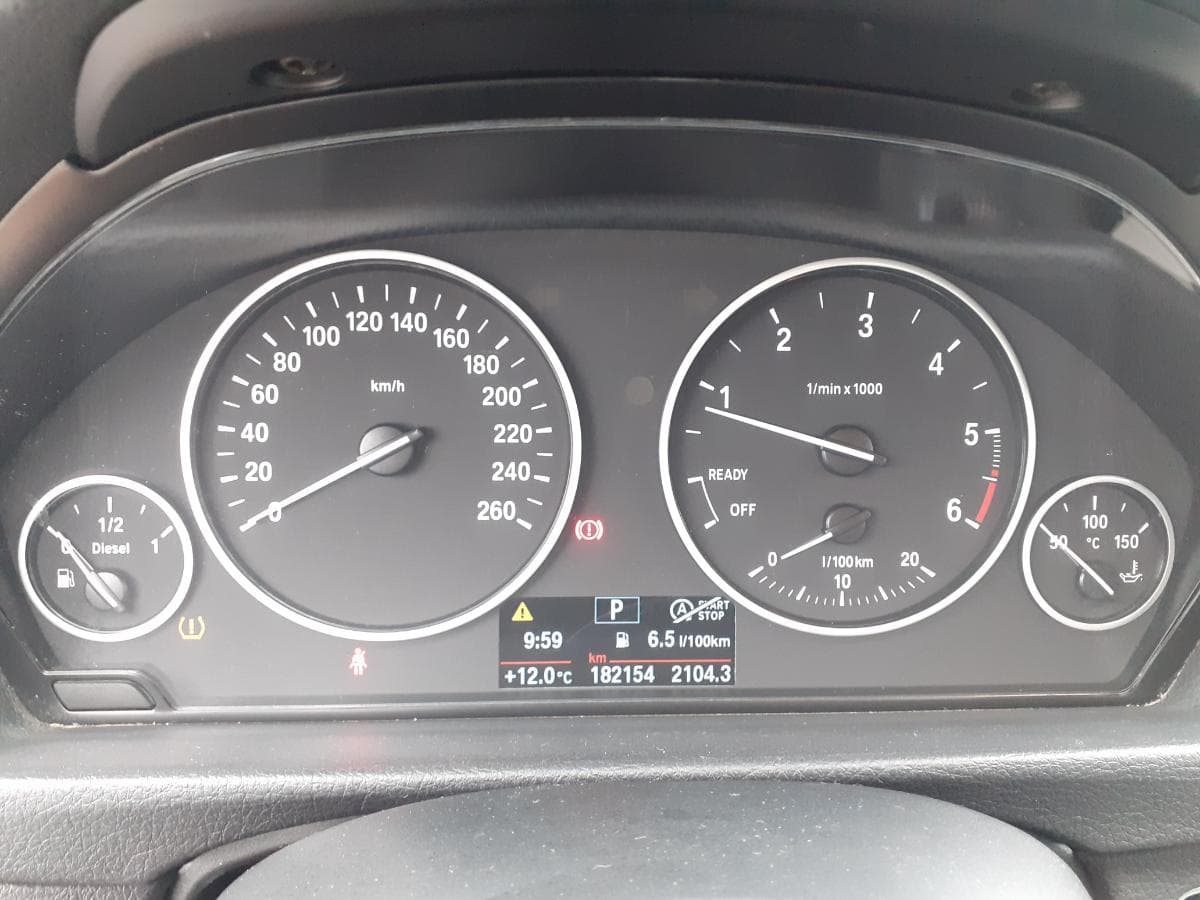 BMW 316D · Ano 2015 — imagen 24