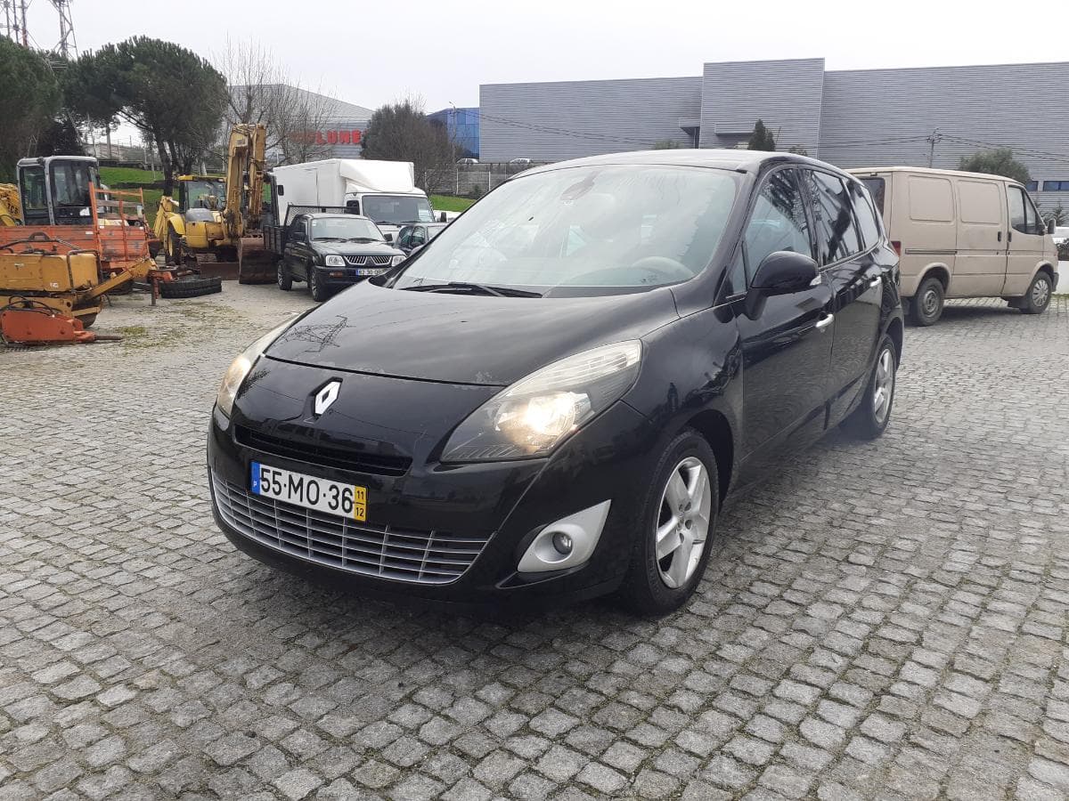 Renault Grand Scénic 1.6 DCI · Ano 2011 — image 3