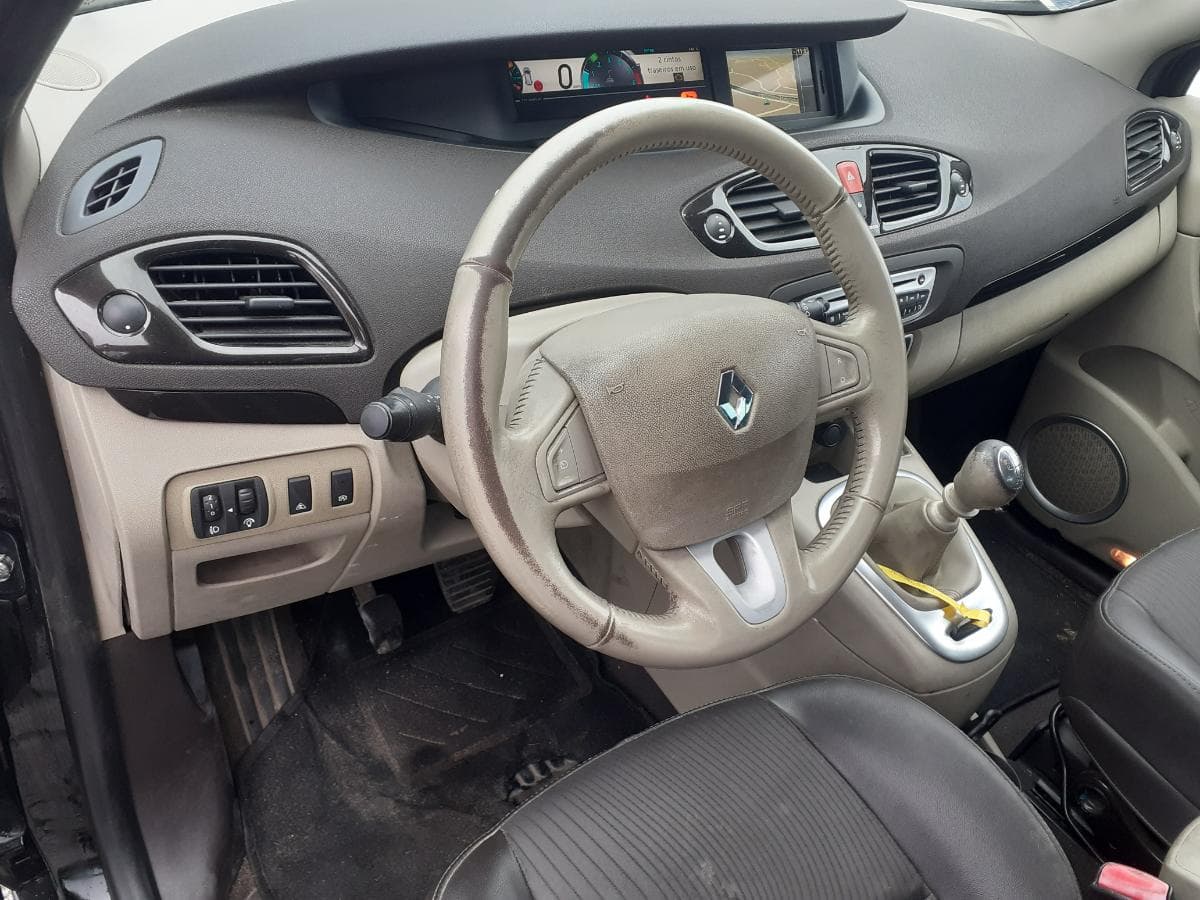 Renault Grand Scénic 1.6 DCI · Ano 2011 — imagem 22