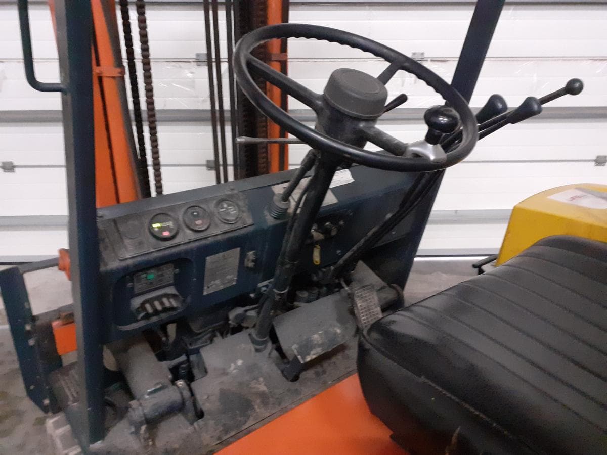 Empilhador Toyota Eléctrico 1500 KG — image 6
