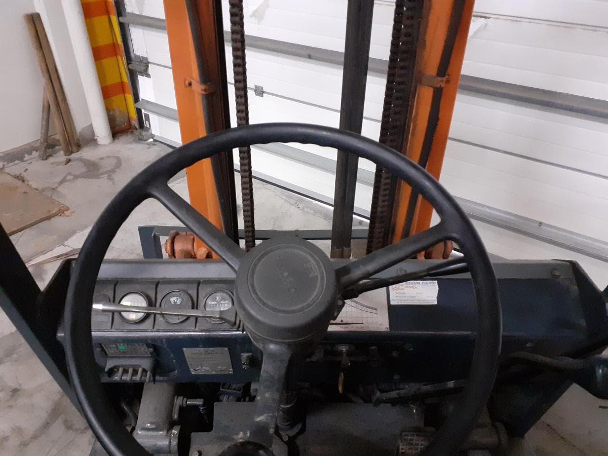 Empilhador Toyota Eléctrico 1500 KG — image 7