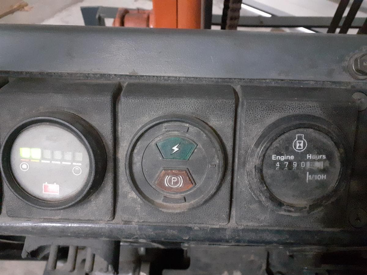 Empilhador Toyota Eléctrico 1500 KG — image 8
