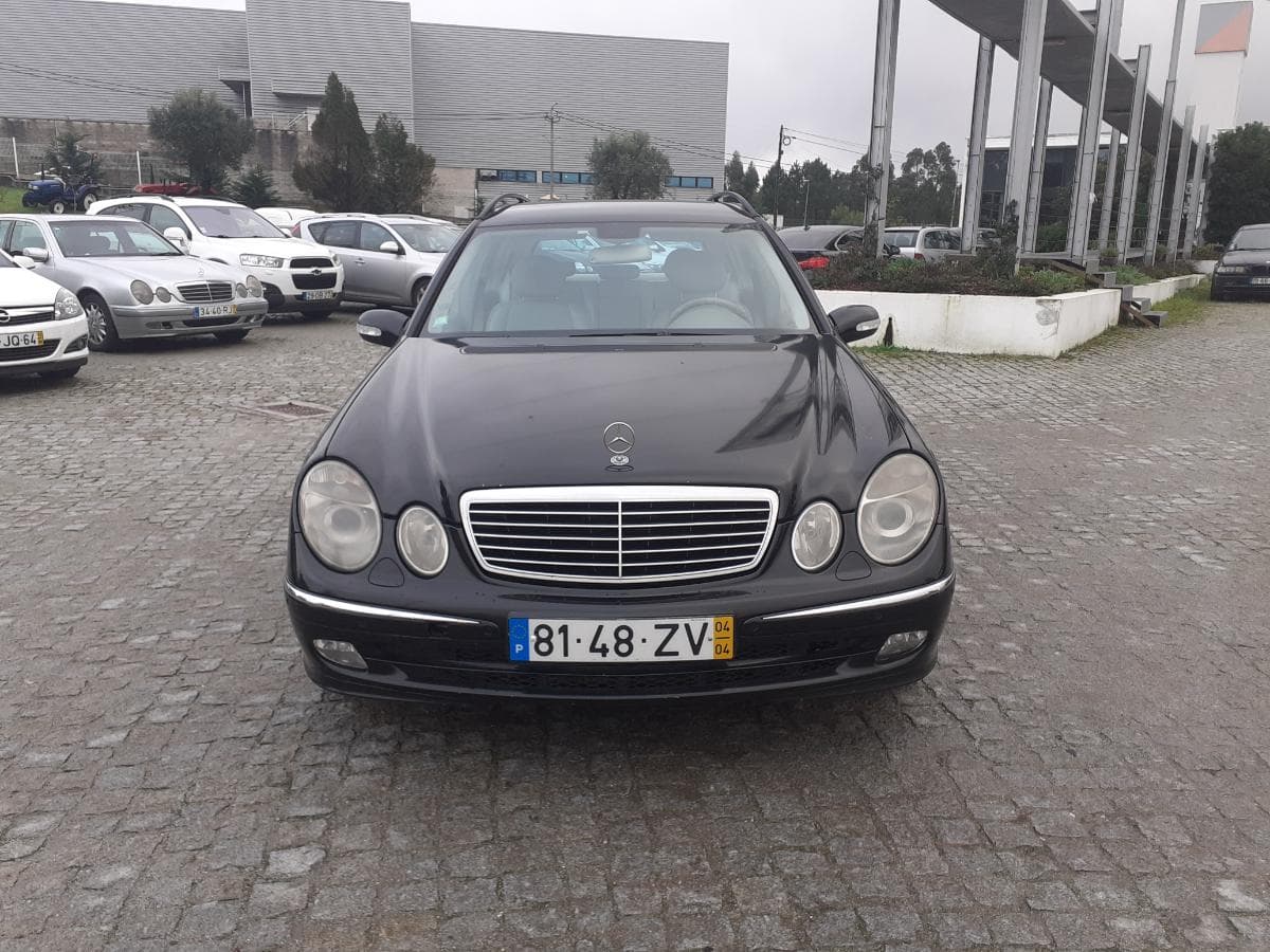 Mercedes E 270 CDI · Ano 2004 — image 2