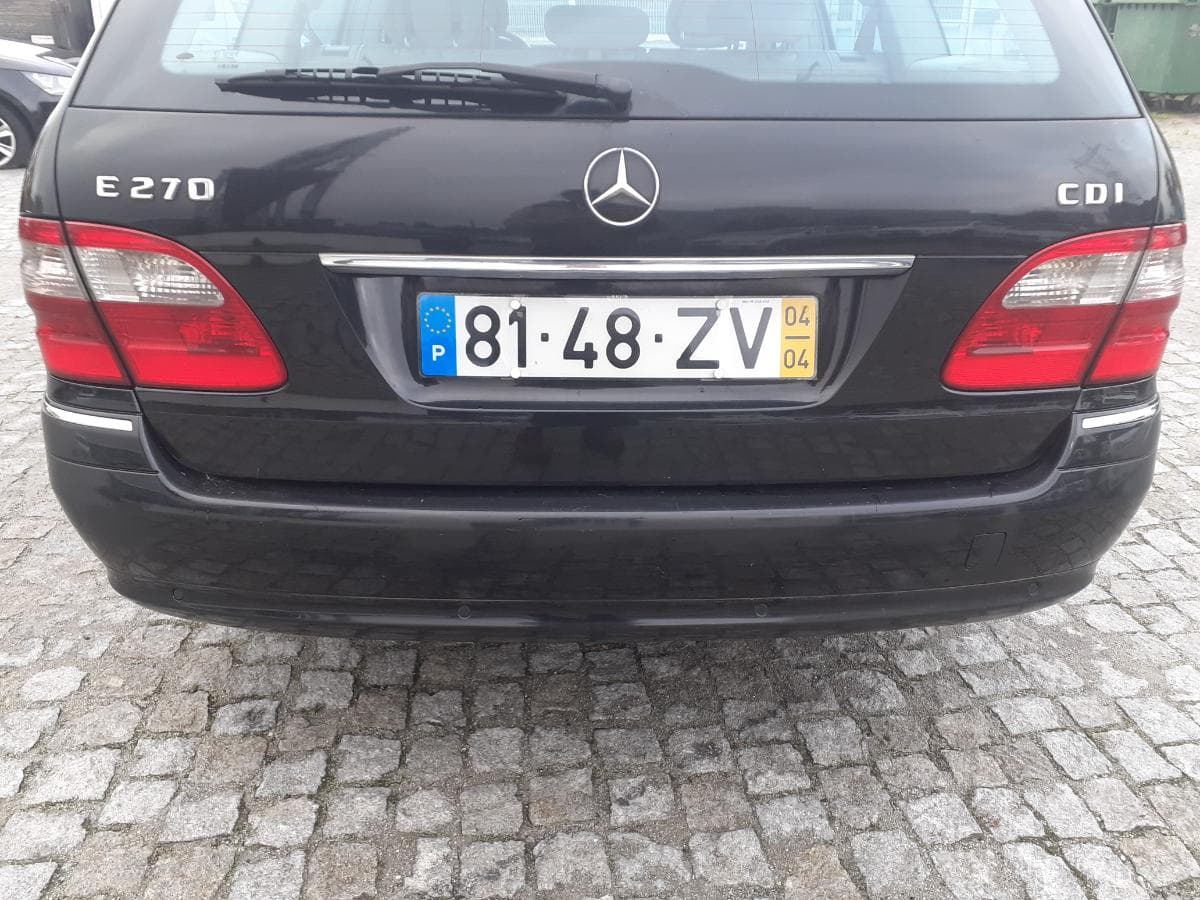 Mercedes E 270 CDI · Ano 2004 — image 7
