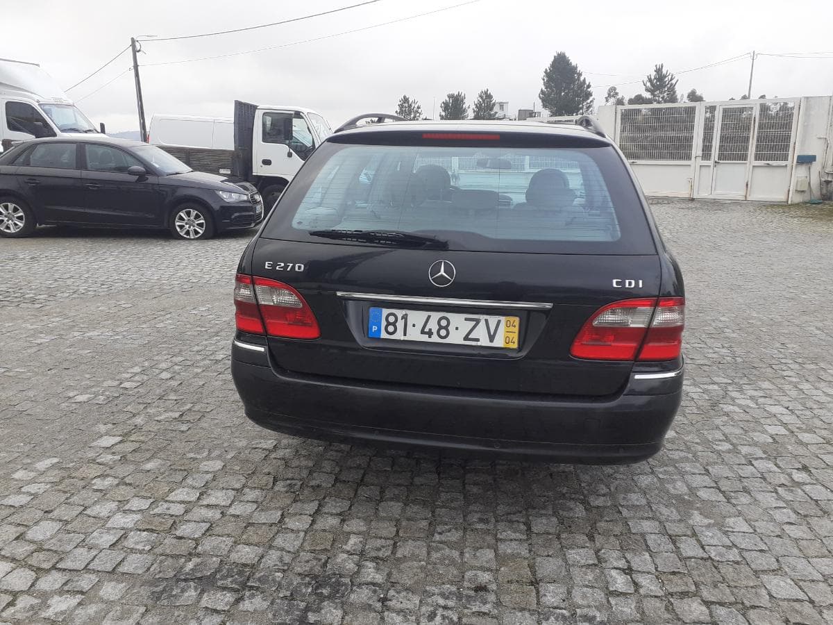 Mercedes E 270 CDI · Ano 2004 — image 5
