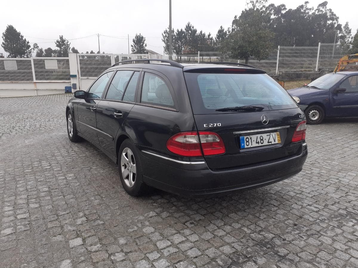 Mercedes E 270 CDI · Ano 2004 — image 6