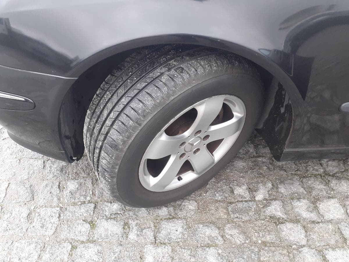 Mercedes E 270 CDI · Ano 2004 — image 9