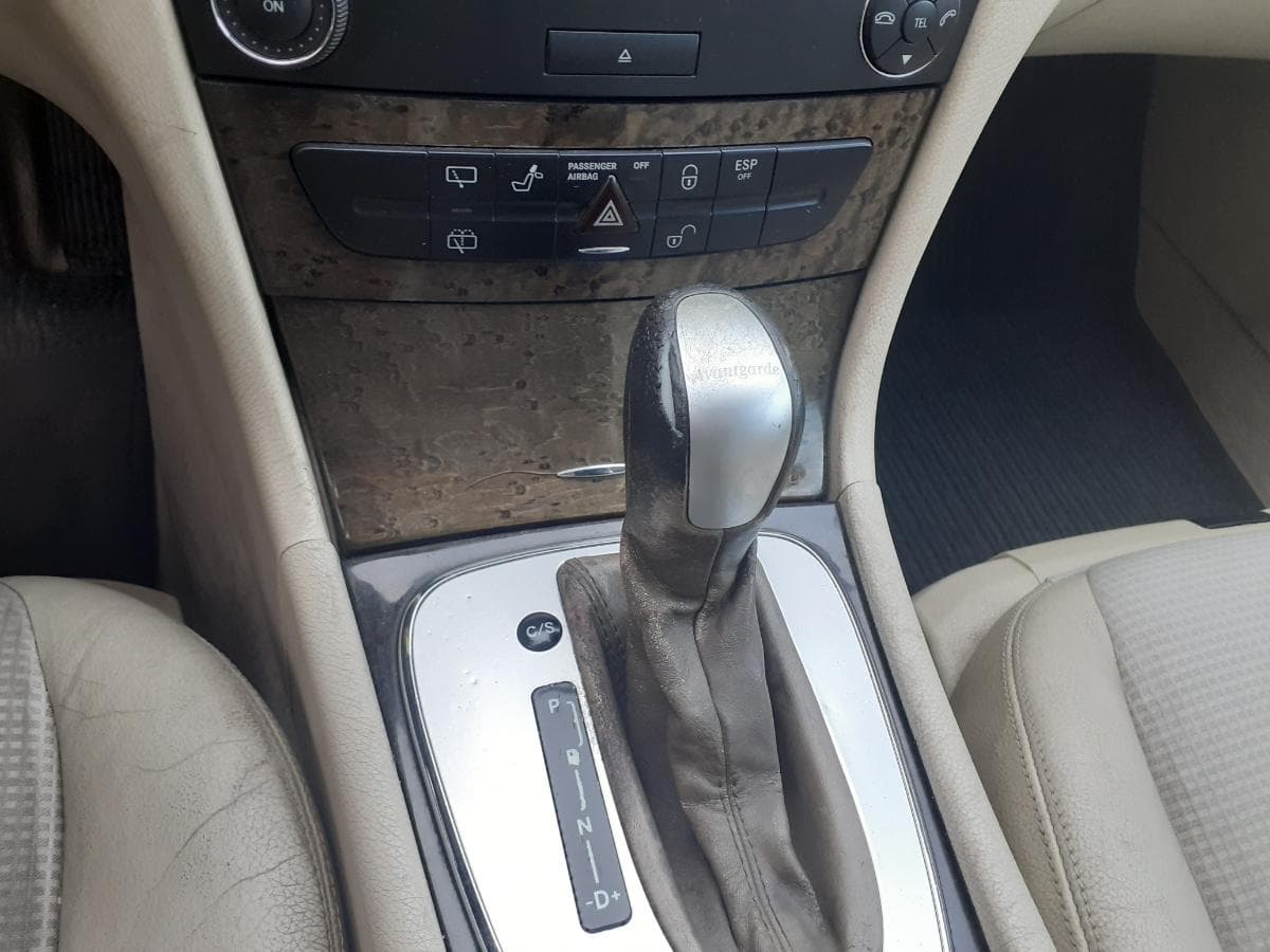 Mercedes E 270 CDI · Ano 2004 — image 18