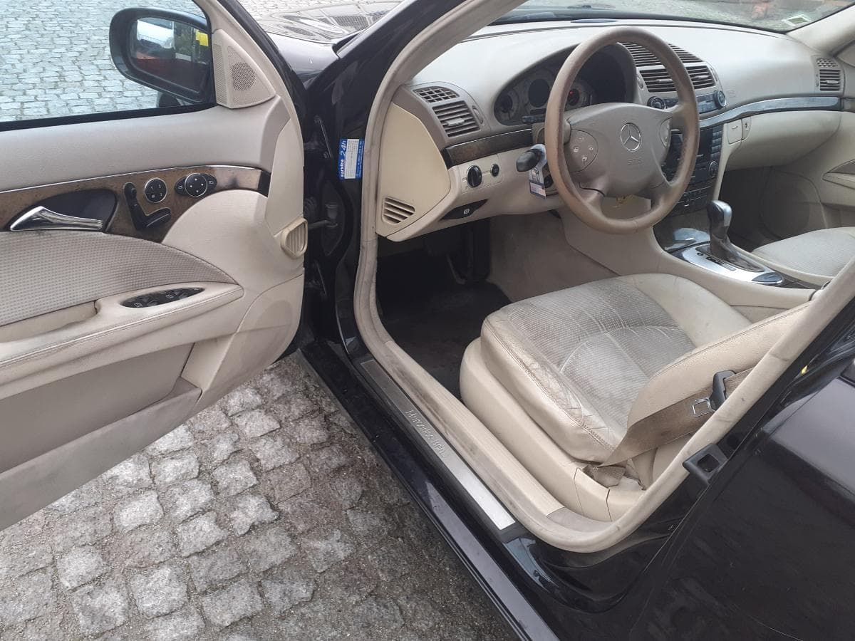 Mercedes E 270 CDI · Ano 2004 — image 14
