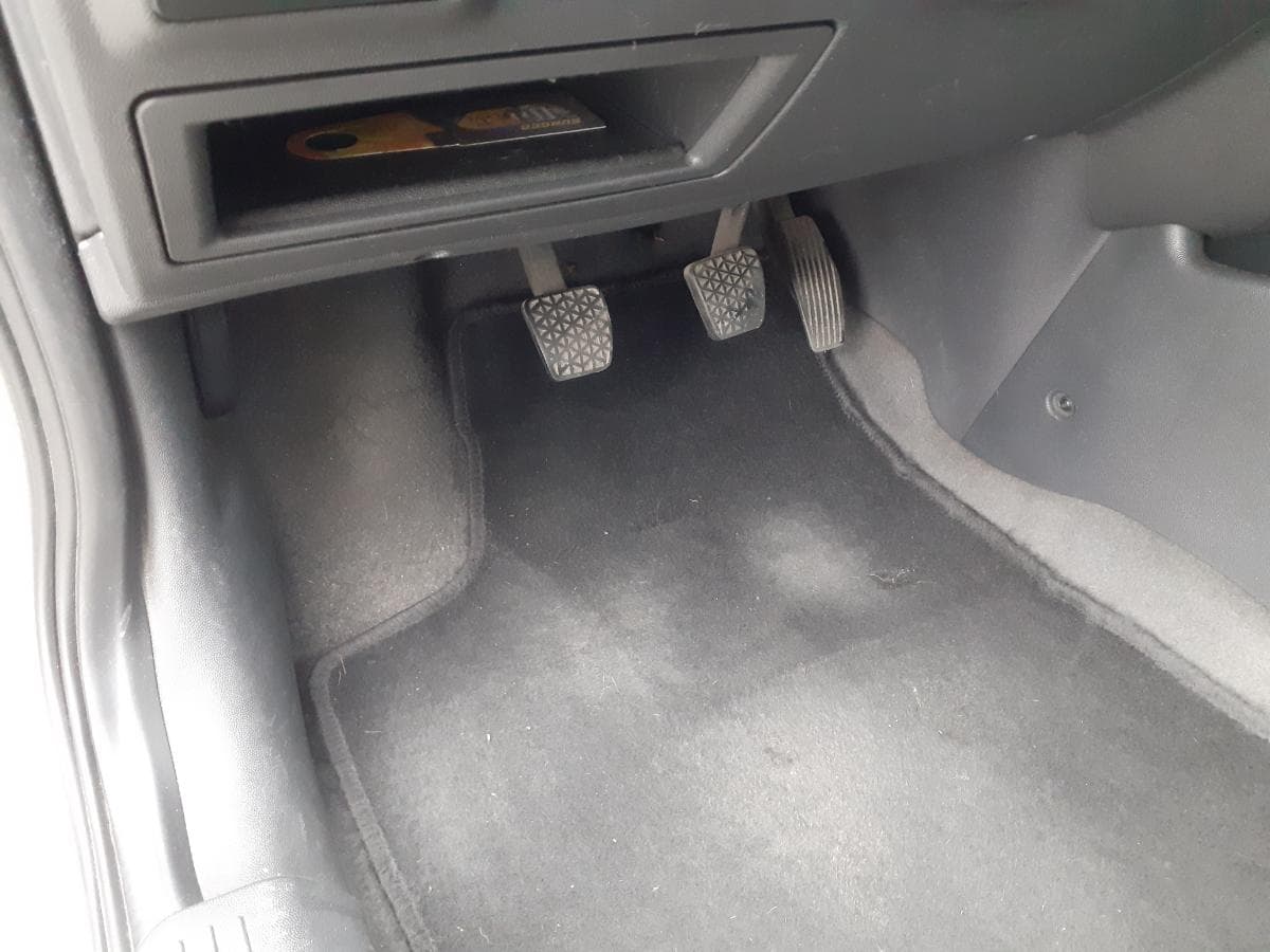 Opel Corsa 1.2 · Ano 2004 — imagen 16