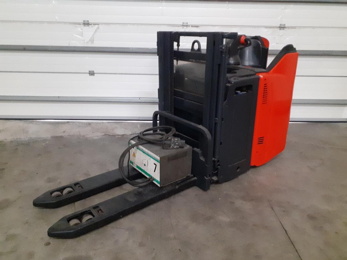 Stacker Linde L14 SP — imagen 2