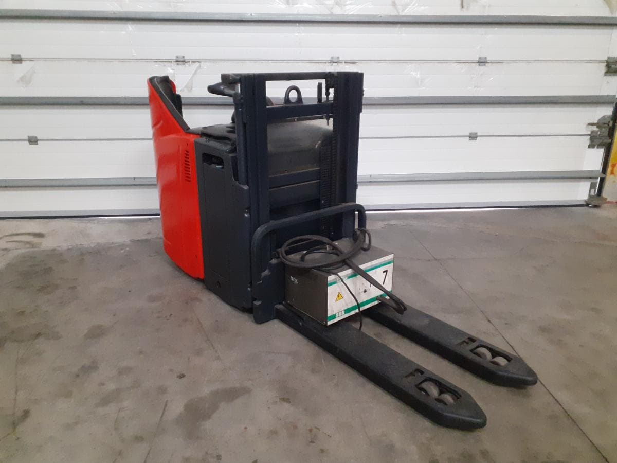 Stacker Linde L14 SP — imagen 3