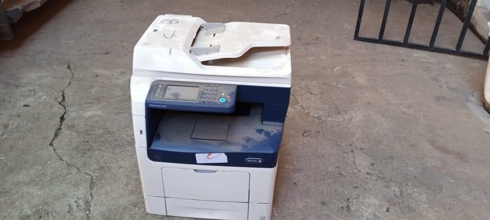 Fotocopiadora Xerox Workcentre 361  ·