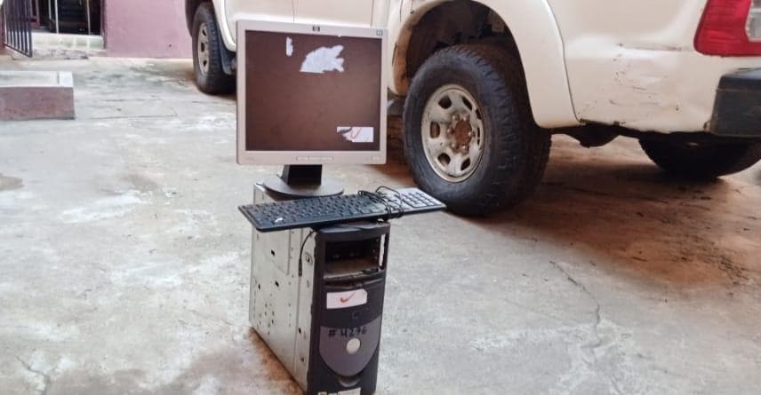 Equipo Dell Optiplex 380 Con monitor + Equipo Dell Optiplex 320 Con monitor · — imagen 3