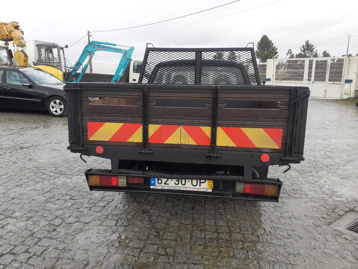 Mitsubishi L200 2.5 TD · 4 Lugares — image 5