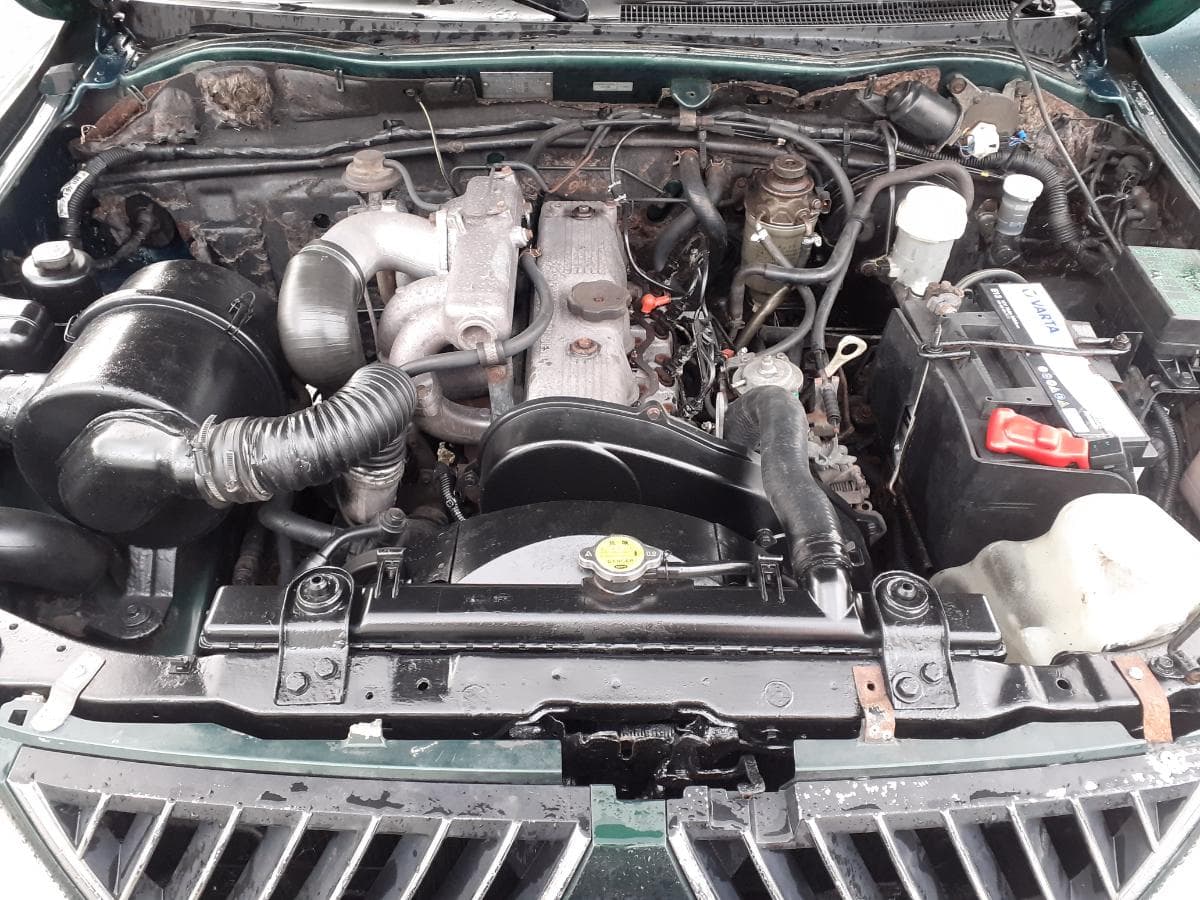 Mitsubishi L200 2.5 TD · 4 Lugares — image 9
