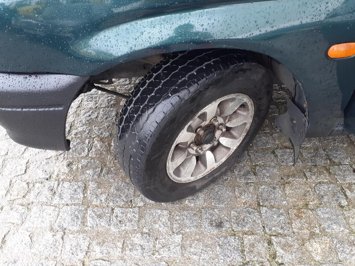 Mitsubishi L200 2.5 TD · 4 Lugares — image 6
