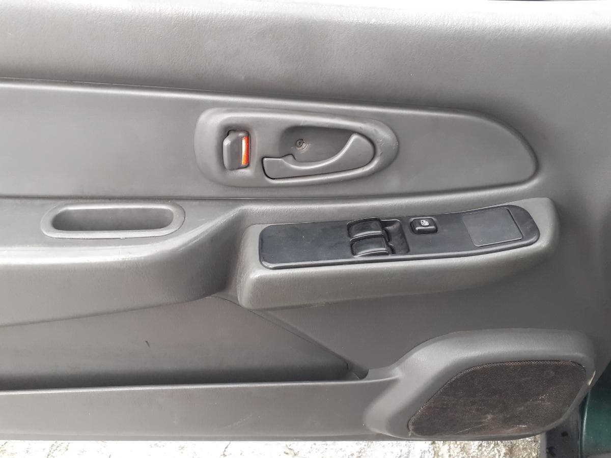Mitsubishi L200 2.5 TD · 4 Lugares — image 17