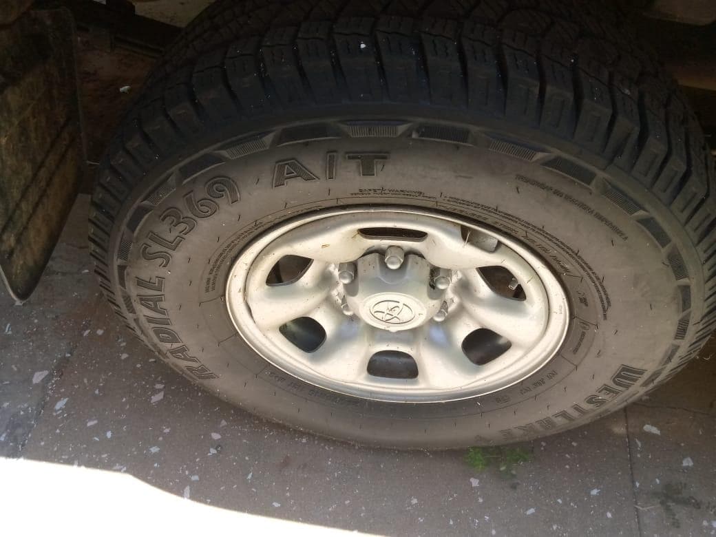 Toyota Hilux · — imagem 9
