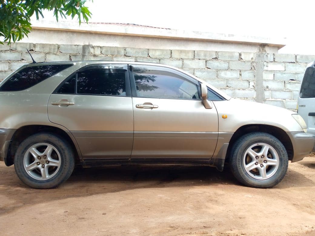 Toyota Harrier · — imagem 15