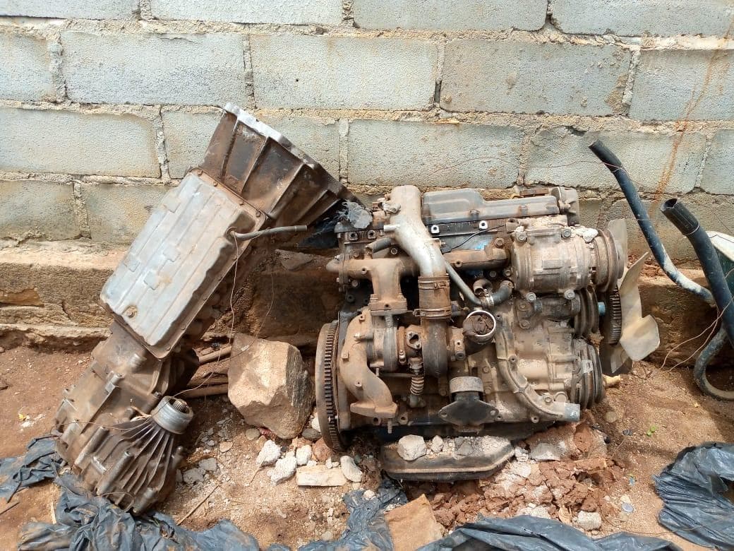 Motor e Caixa de Velocidade · — image 6