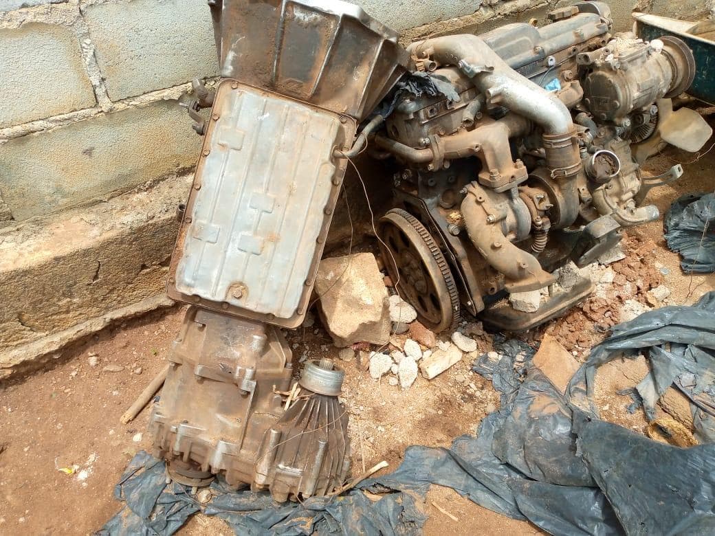 Motor e Caixa de Velocidade · — image 7