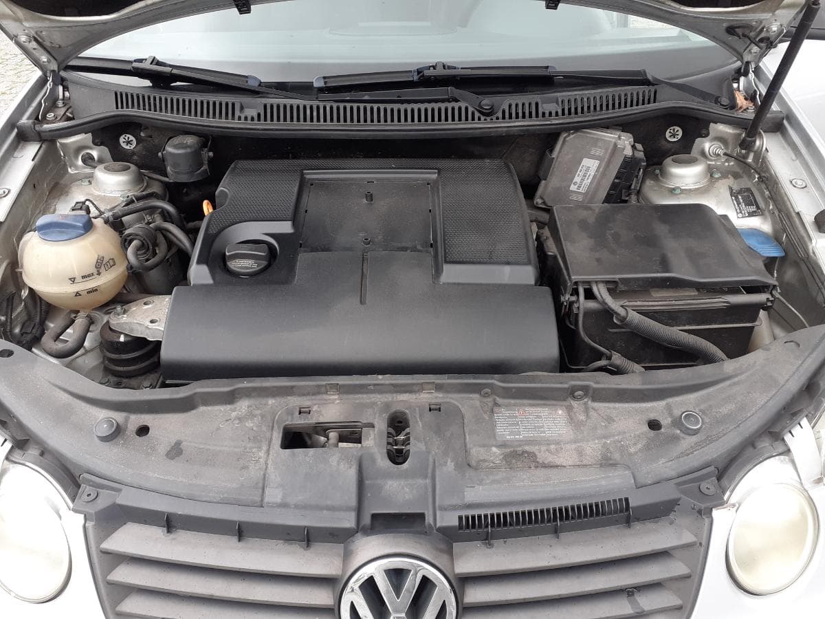Volkswagen Polo 1.2 · Año 2002 — imagen 8