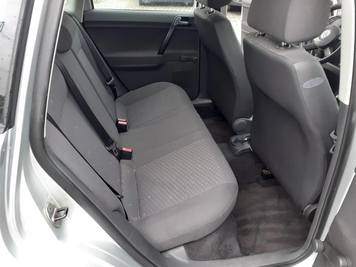 Volkswagen Polo 1.2 · Año 2002 — imagen 13