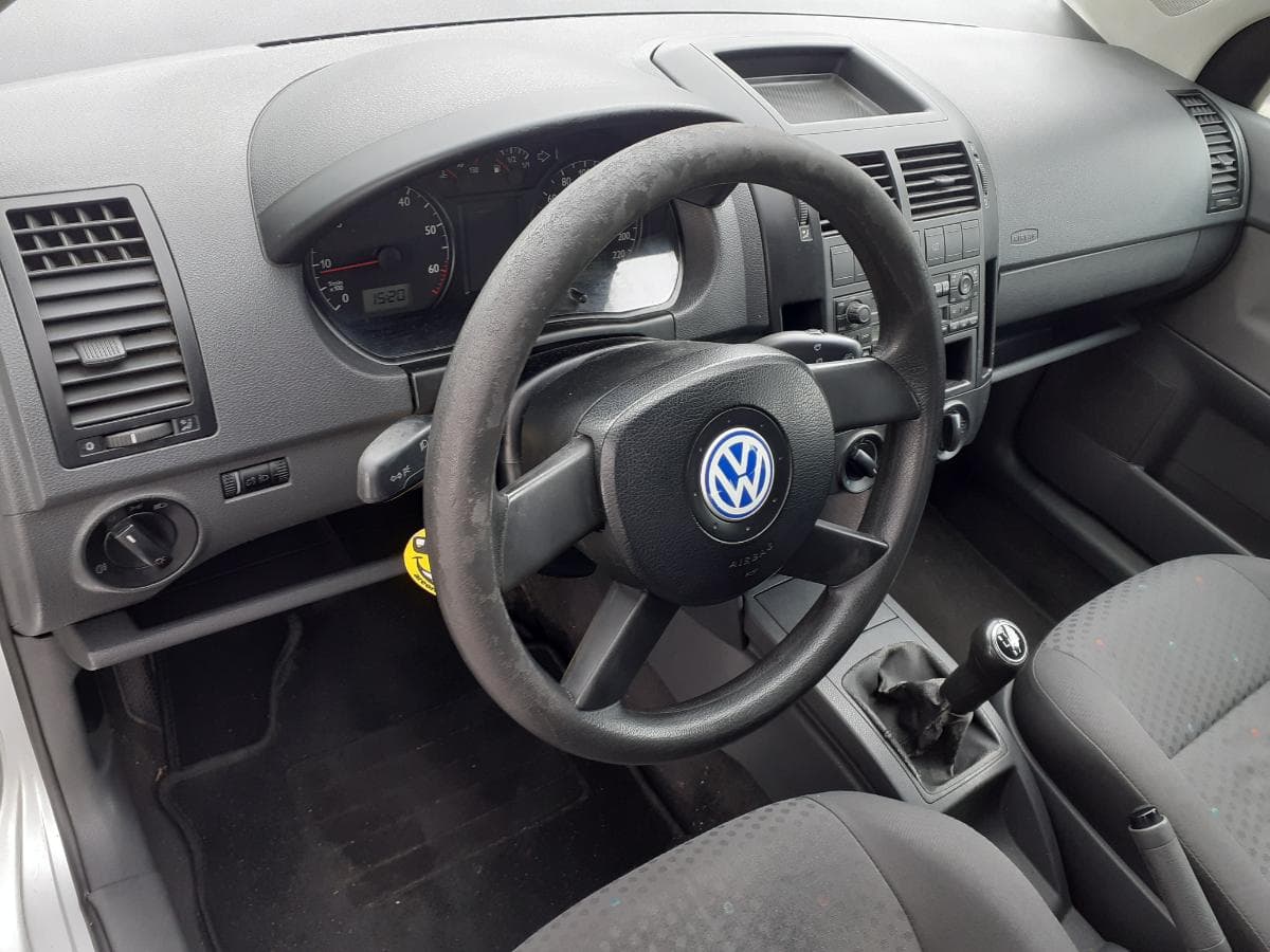 Volkswagen Polo 1.2 · Año 2002 — imagen 19