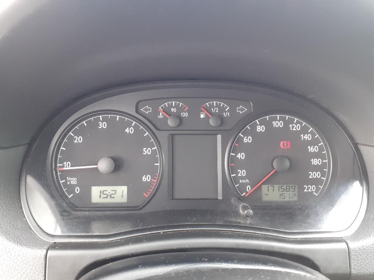 Volkswagen Polo 1.2 · Año 2002 — imagen 16