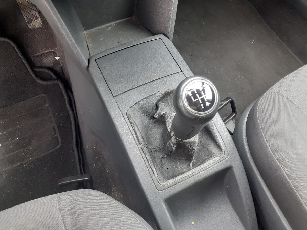 Volkswagen Polo 1.2 · Año 2002 — imagen 17