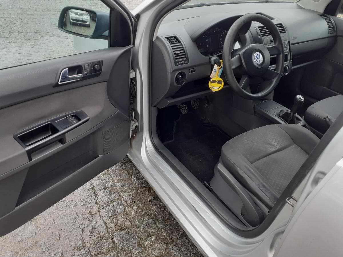 Volkswagen Polo 1.2 · Año 2002 — imagen 12