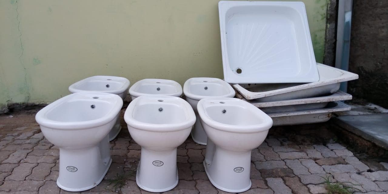 Louça sanitária · — imagem 2