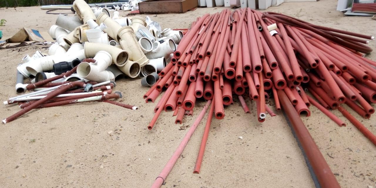 Material para canalização. ·