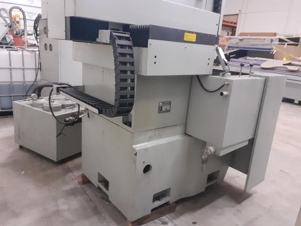 Máquina Electro Erosão e Penetração — image 4