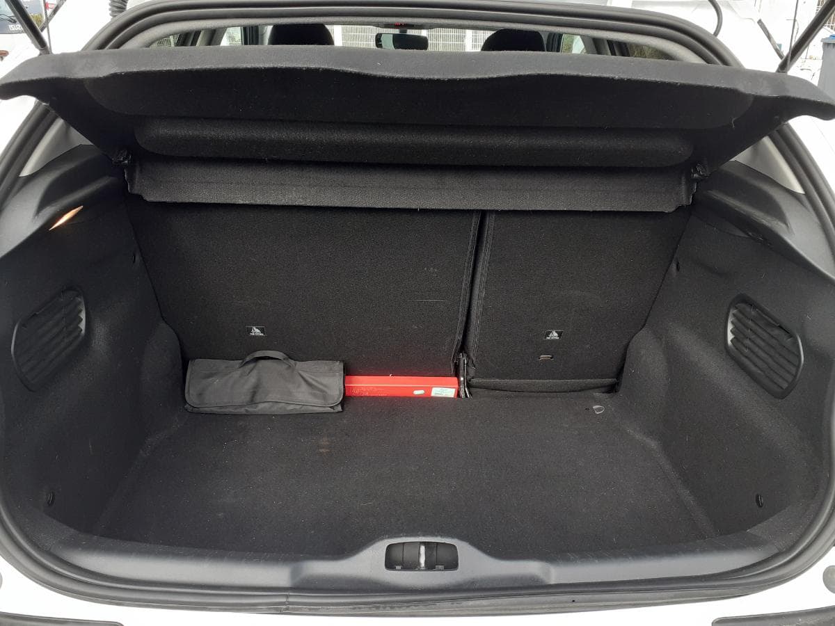 Citroën C4 Cactus 1.6 HDI · Ano 2016 — imagen 8