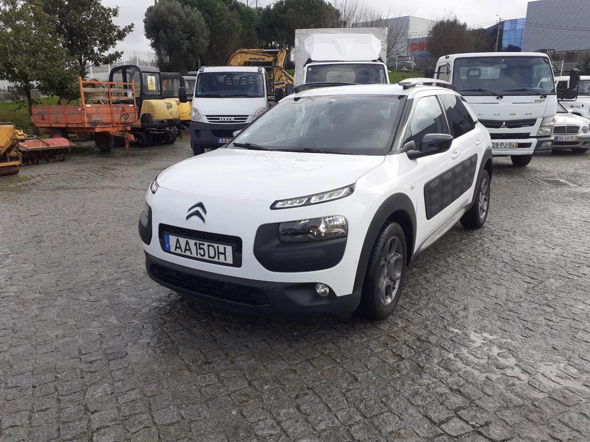 Citroën C4 Cactus 1.6 HDI · Ano 2016 — imagen 1