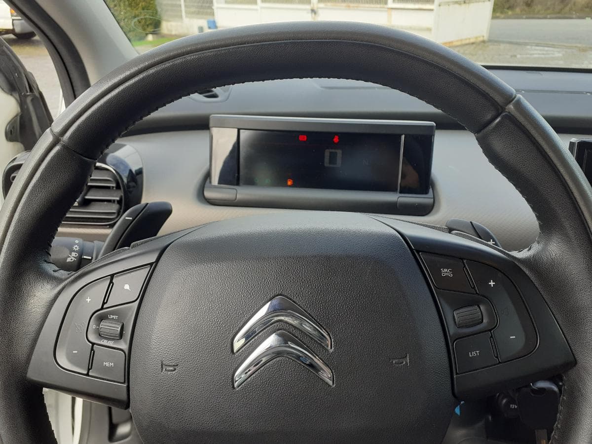 Citroën C4 Cactus 1.6 HDI · Ano 2016 — imagen 20