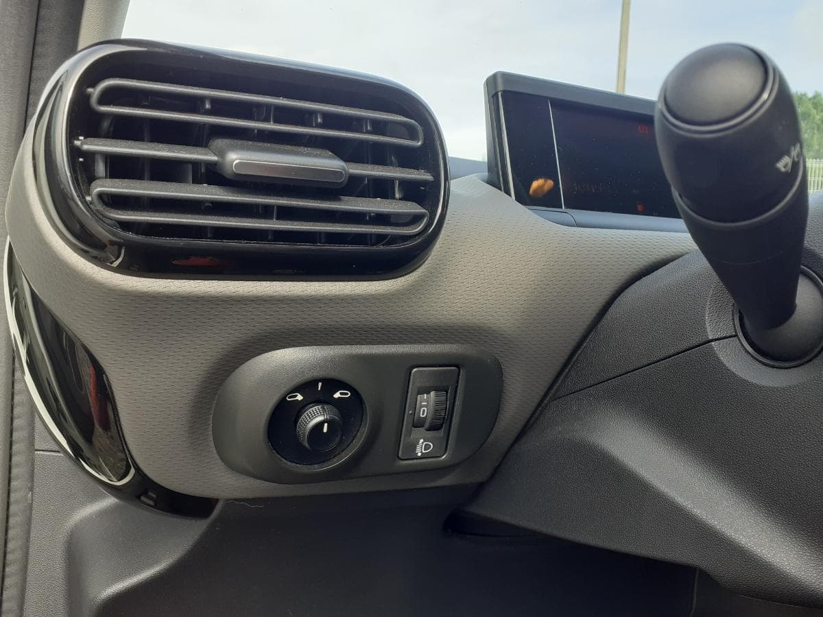 Citroën C4 Cactus 1.6 HDI · Ano 2016 — imagen 22