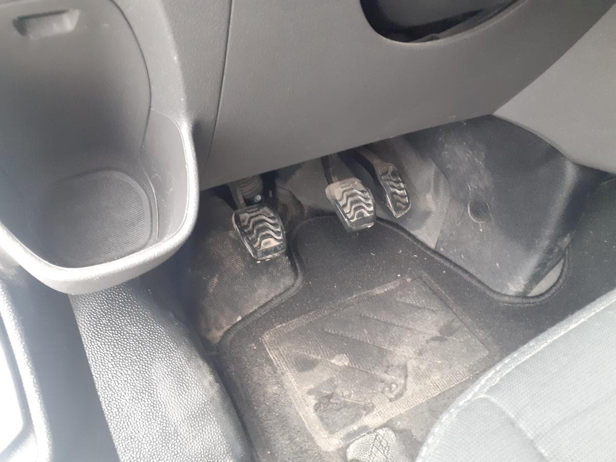 Ford Transit Custom 2.0 TDCI · Ano 2018 — imagen 23