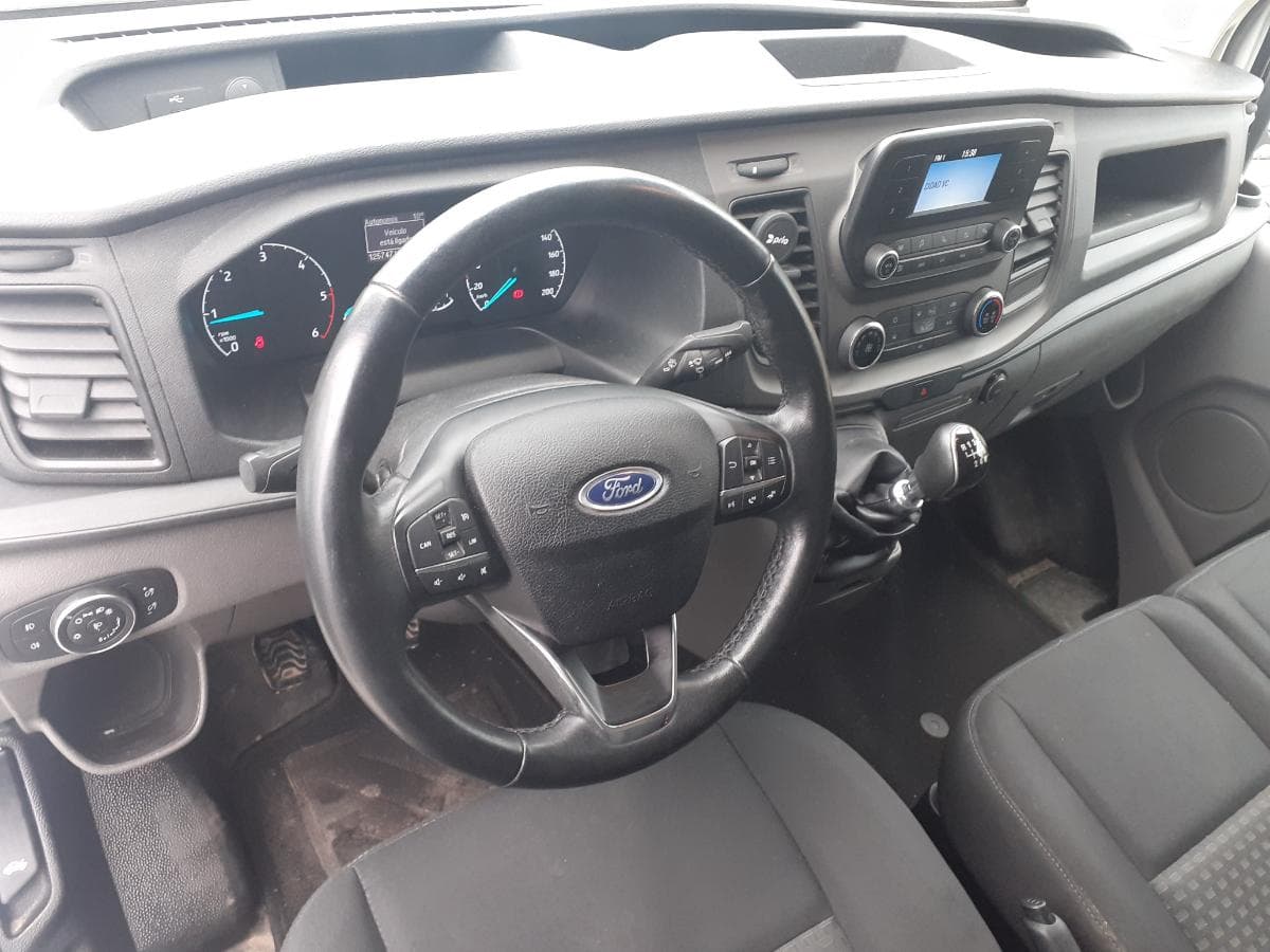 Ford Transit Custom 2.0 TDCI · Ano 2018 — imagen 17