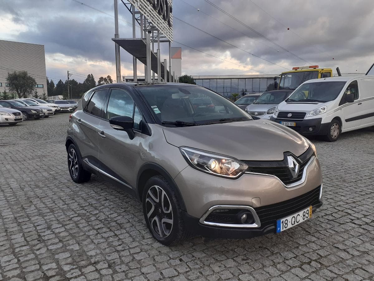 Renault Captur 0.9 TCE · Ano 2015 18-QC-89 — imagen 3