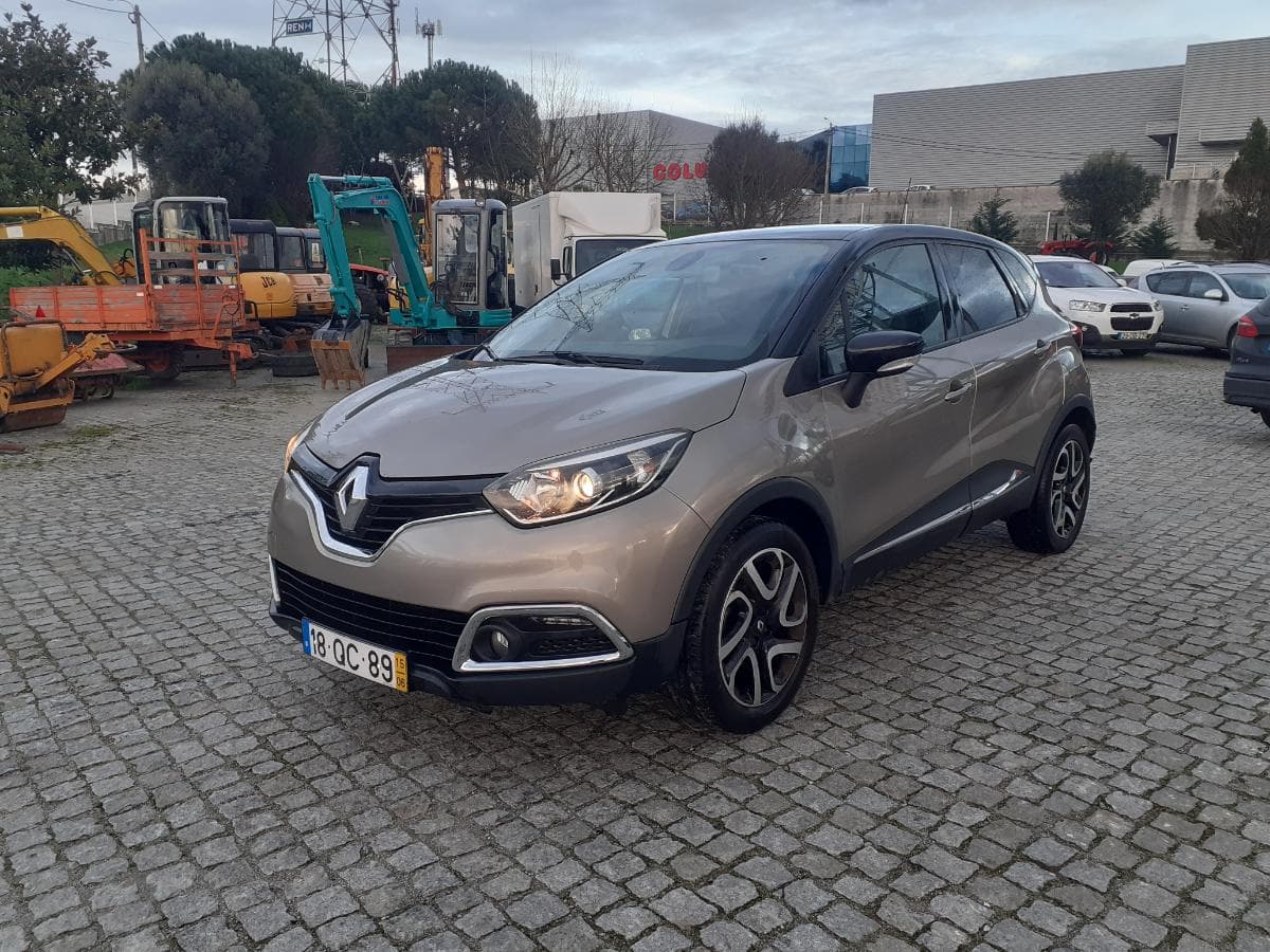 Renault Captur 0.9 TCE · Ano 2015 18-QC-89 — imagen 1