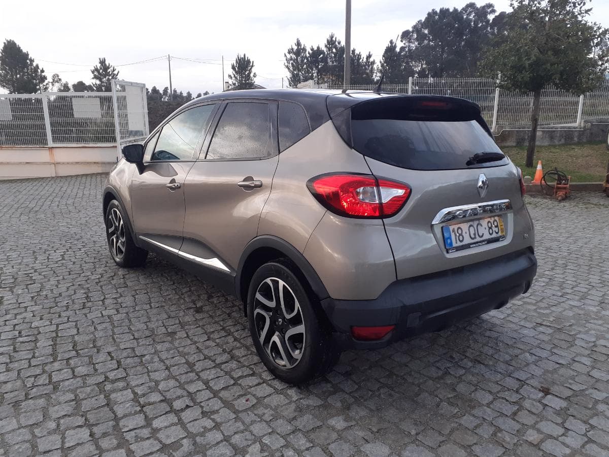 Renault Captur 0.9 TCE · Ano 2015 18-QC-89 — imagen 6