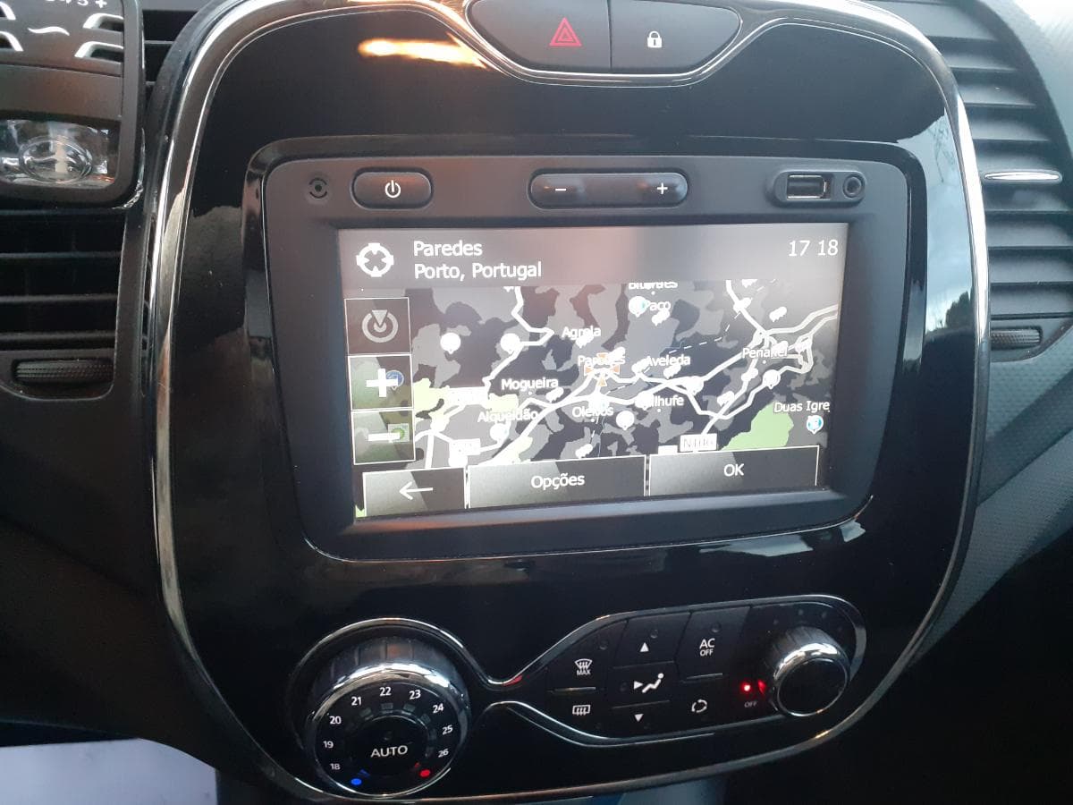 Renault Captur 0.9 TCE · Ano 2015 18-QC-89 — imagen 18