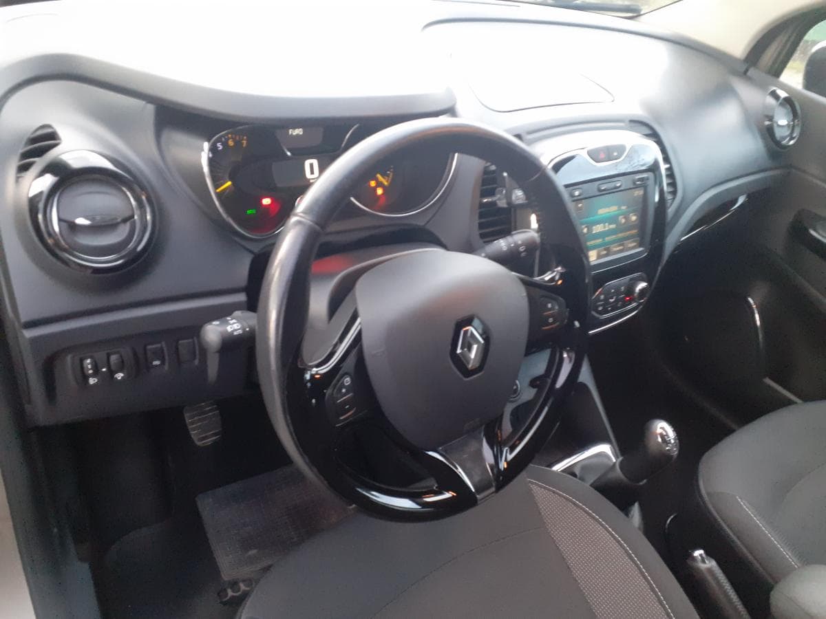 Renault Captur 0.9 TCE · Ano 2015 18-QC-89 — imagen 16