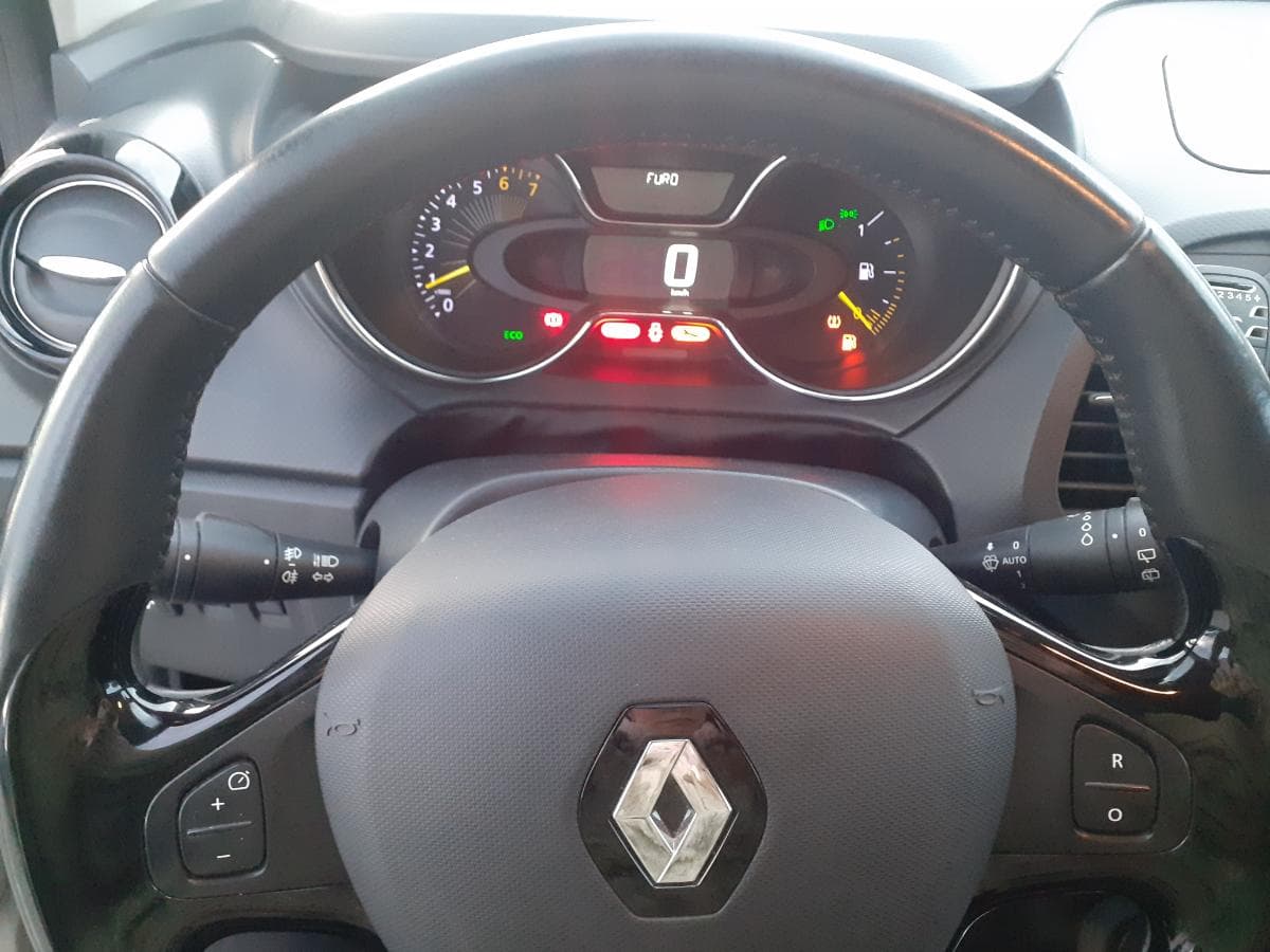 Renault Captur 0.9 TCE · Ano 2015 18-QC-89 — imagen 20